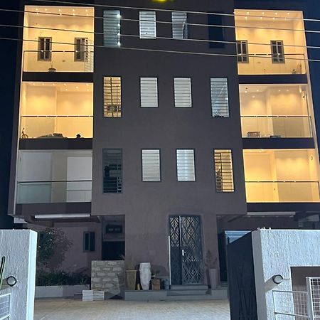 テマ Fowaa Lux Bed & Breakfast エクステリア 写真